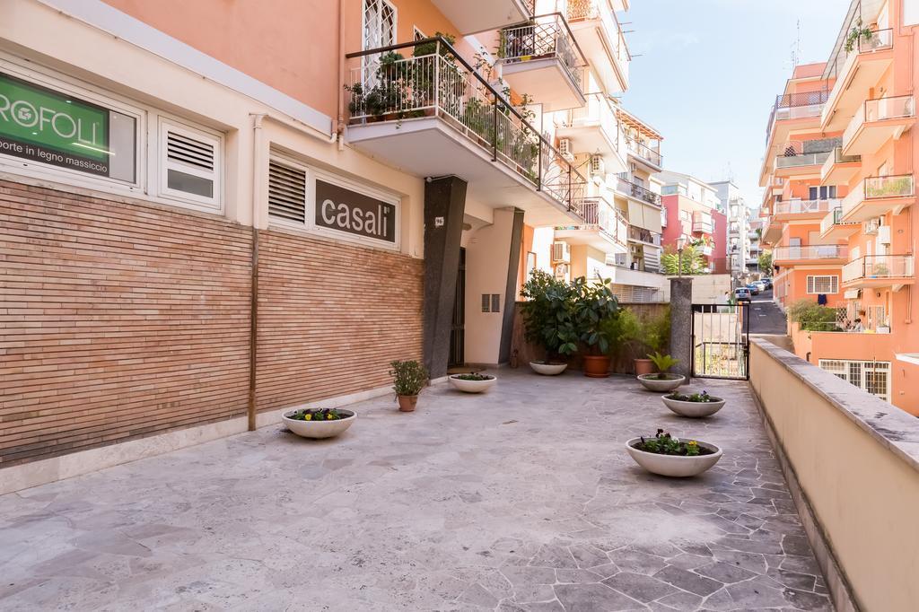 96 Degli Ubaldi Studio Roma Exterior foto